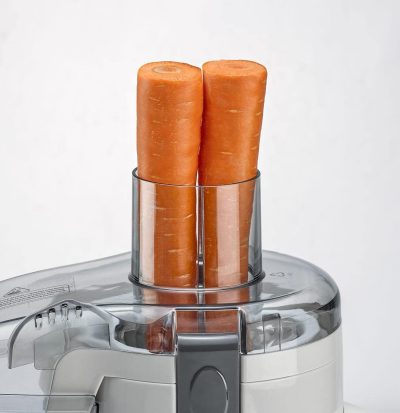 Black & Decker Juice Extractor, with Large Feed Hole, 250 Watts, 950 ml, White - JE250-B5 - Image 3