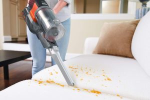 Black & Decker 18V Cordless Vacuum Cleaner, 650ml, Red - BHFEV182C-GB - Image 4