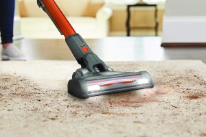 Black & Decker 18V Cordless Vacuum Cleaner, 650ml, Red - BHFEV182C-GB - Image 3